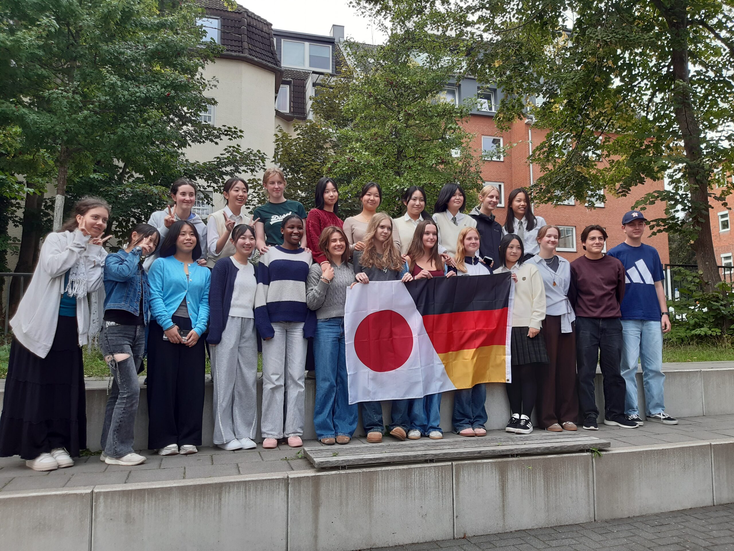 Besuch aus der Partnerschule „Hyogo Prefectural International High School“
